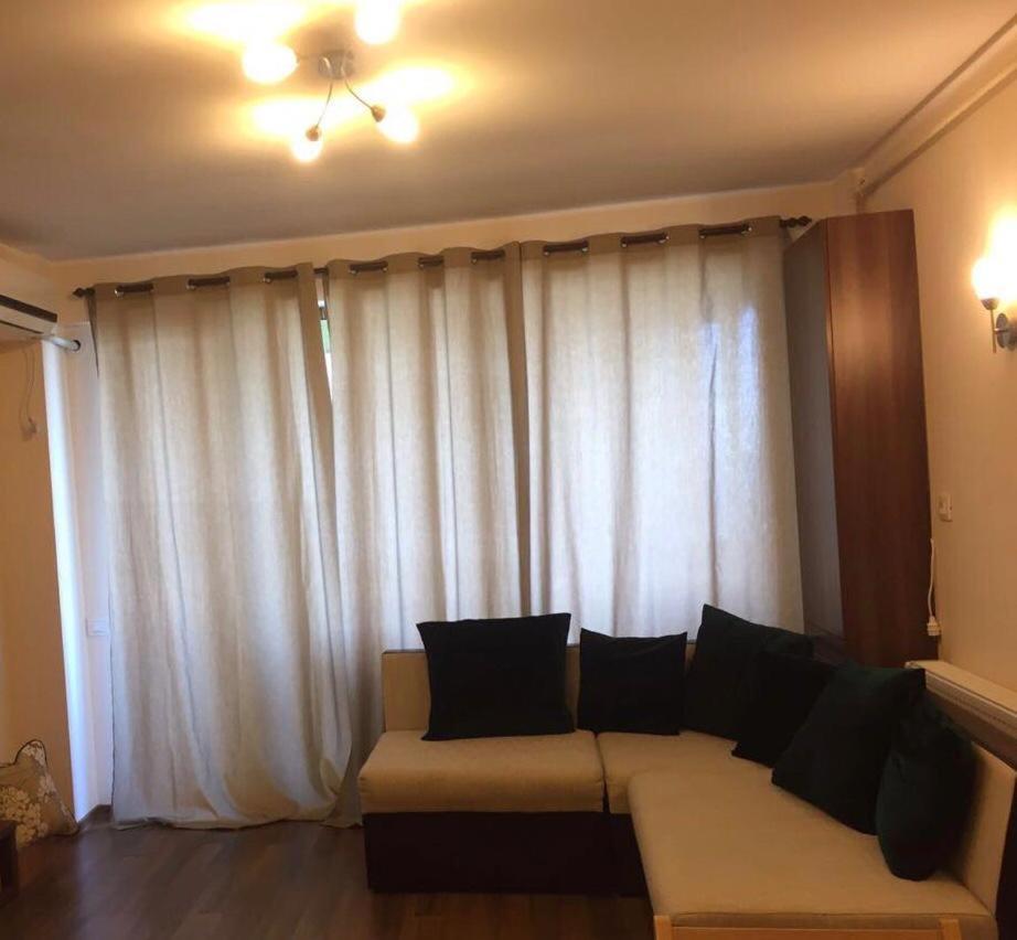 Sea Escape Apartment Мамая Екстериор снимка